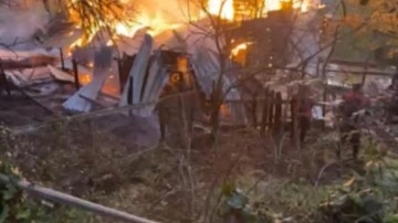 Karabük’te 2 katlı ahşap evde yangın! 5 kişi dumandan etkilendi