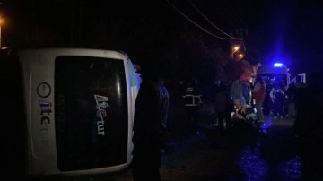Kastamonu'da tur midibüsü devrildi: 25 yaralı