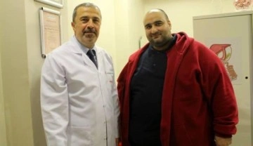 Kazak doktor 280 kiloya ulaştı, ameliyat i&ccedil;in kendini T&uuml;rk doktorlarına emanet etti