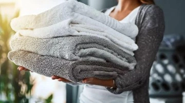 Kazık gibi olan havluları yumuşatmak i&ccedil;in ne yapmalı? Sertleşen havlular nasıl yıkanır?