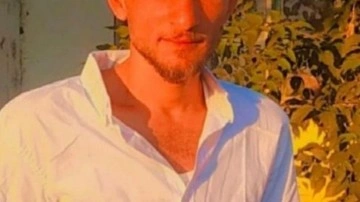 Kestiği ağacın altında kaldı