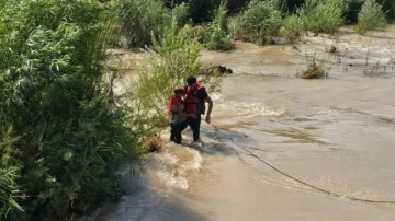 Kezer Çayı'nda akıntıya kapılan 3 çocuktan 2'si kurtarıldı