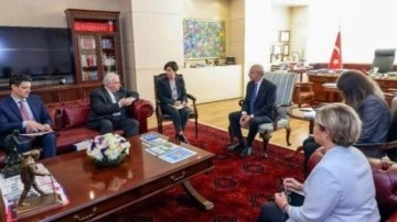 Kılı&ccedil;daroğlu, Yunanistan'ın Ankara B&uuml;y&uuml;kel&ccedil;isi ile g&ouml;r&uuml;şt&uuml;