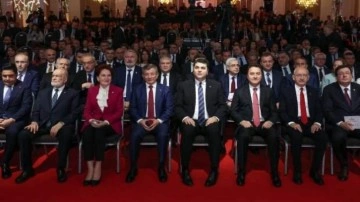 Kılı&ccedil;daroğlu&rsquo;nun sekreteri gazetecilere kaba davranarak olay &ccedil;ıkardı