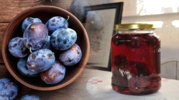 Kışlık m&uuml;rd&uuml;m eriği kompostosu nasıl yapılır? Kavanozda erik kompostosu tarifi...