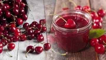 Kışlık vişne re&ccedil;eli nasıl yapılır? Vişne re&ccedil;eli ka&ccedil; dakika kaynatılır?