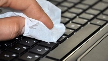 Klavyelerdeki Bakteriler Sağlığınızı Tehdit Ediyor Olabilir!