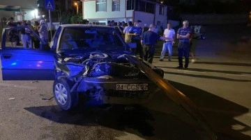 Kocaeli’de 2 otomobil çarpıştı