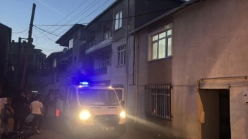 Kocaeli'de kolonlarında çatlak oluşan 3 katlı bina tahliye edildi