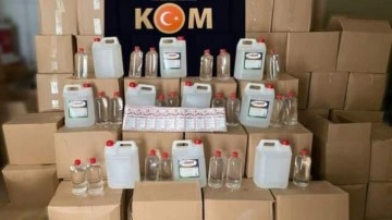 Kocaeli'de 4 ton 225 litre etil alkol ele ge&ccedil;irildi