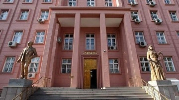 Kocasının ailesiyle birlikte yaşayan kadın i&ccedil;in Yargıtay'dan emsal boşanma kararı