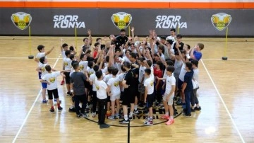 Konya Büyükşehir Beldiyespor geleceğin yıldızlarını arıyor