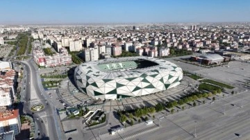 Konya Büyükşehir Stadyumu milli maça hazırlanıyor