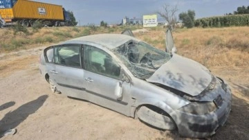 Konya'da otomobil şarampole devrildi: 3 yaralı