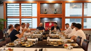 Konya Kebap Evi’nde restoran işletmecileri buluştu