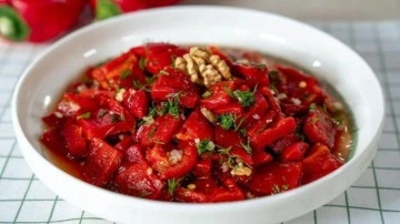 K&ouml;zlenmiş kapya biber mezesi tarifi, nasıl yapılır?