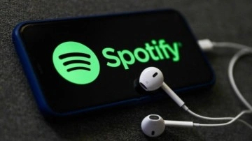 Kullanıcılar &uuml;zg&uuml;n... Spotify'dan premium paketlere zam!