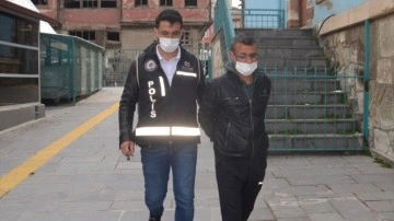 K&uuml;tahya'da telefonla dolandırdığı yaşlı kadından aldığı para ve altınlarla su&ccedil;&uuml;st&uuml; yakalandı