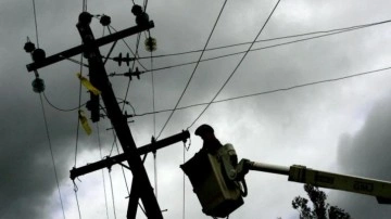 Kuzey Avustralya’da kaos: Kent karanlığa gömüldü, uyarılar peş peşe geliyor!
