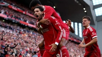 Liverpool zirveye oturdu! Muhteşem frikik 3 puanı getirdi