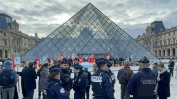 Louvre soygununda iki şüpheli suçunu itiraf etti