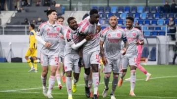 Lyon, İsrail ekibini 6 golle geçti!