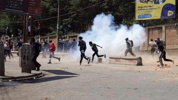 Madagaskar'da hükümet görevden alındı