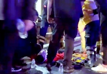 Makas atan cip bariyerlere &ccedil;arpıp yandı: 1 &ouml;l&uuml;, 3 yaralı