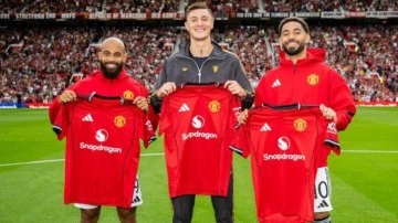 Manchester United paraya acımadı! Avrupasız sezona 225 milyon euroluk hücum hattı