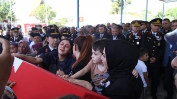 Manisa şehidini gözyaşlarıyla uğurladı! 2 gün sonra ikinci kez baba olacaktı...