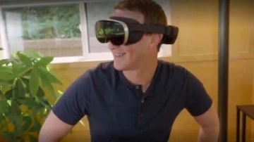 Mark Zuckerberg Meta'nın sanal ger&ccedil;eklik g&ouml;zl&uuml;ğ&uuml;n&uuml; tanıttı