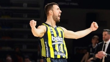 Melih Mahmutoğlu bir yıl daha Fenerbahçe Beko’da