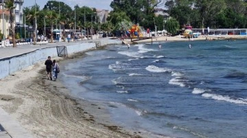 Meteoroloji'nin uyarılarının ardından Tekirdağ'da denize girmek yasaklandı!