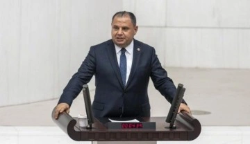 MHP'li &Ouml;zt&uuml;rk: Se&ccedil;im barajının y&uuml;zde 7'ye d&uuml;ş&uuml;r&uuml;lmesi temsilde adaleti g&uuml;&ccedil;lendirecek
