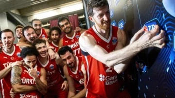 Milli basketbolcu rekor kırdı! Bir maçta en fazla sayı atan oyuncu oldu
