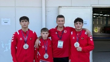 Milli güreşçi, Rus rakibini yenerek Avrupa şampiyonu oldu