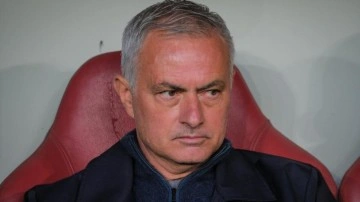 Mourinho 'tazminatsız' gidiyor: Koltuğuna iki 'yerli' talip var