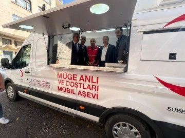 M&uuml;ge Anlı'dan Kızılay&rsquo;a mobil aşevi