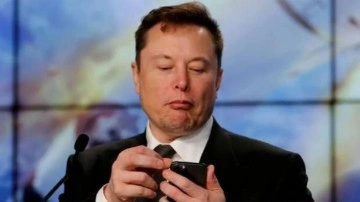 Musk'tan Apple'a ziyaret: "Yanlış anlaşılmayı &ccedil;&ouml;zd&uuml;k"