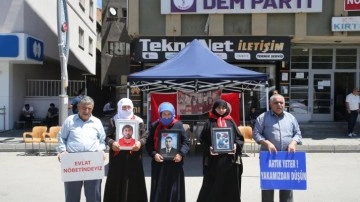 Muşlu aileler evlat nöbetine devam ediyor