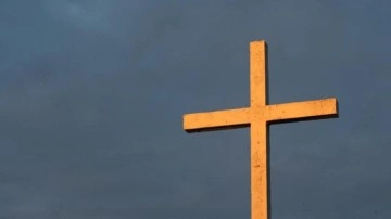 "Müslüman göçmen bana saldırdı" diyen rahibenin kendini yaraladığı ortaya çıktı