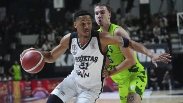 Namağlup lider Beşiktaş! 1 sayı farkla rekor g&uuml;ncelledi