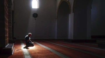 Namaz kılmanın insan v&uuml;cuduna faydaları nelerdir? Namazın faziletleri ve bilimsel faydaları