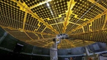 NASA J&uuml;pitere g&ouml;nderdiği Lucy uzay aracındaki sorunu 1 yılın ardından &ccedil;&ouml;zmeyi başardı