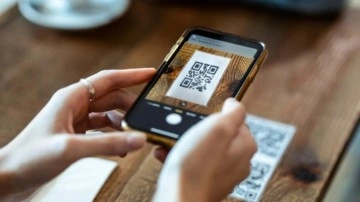 Neredeyse her yerdeler... QR kodları taramadan &ouml;nce bir kez daha d&uuml;ş&uuml;n&uuml;n!