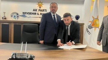 Nevşehir&rsquo;de milletvekili adaylık başvurusunda şaşırtan benzerlik!