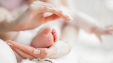 Normal doğum annelerin bedensel ve ruhsal gücünü destekliyor