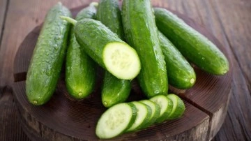 O marketin salatalıkları piyasadan kaldırılıyor! Raftan toplatılmasının sebebi…