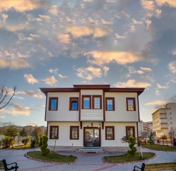 &Ouml;ĞRENCİLER İ&Ccedil;İN DOLU DOLU YAZ KURSLARI