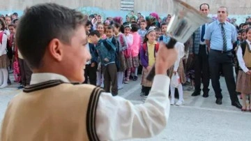 Öğrenciler ve veliler merakla bekliyor: Tatil tarihi belli oldu
